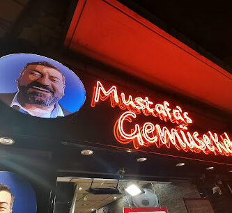 Mustafa&apos;s Gemüse Kebap (Original)