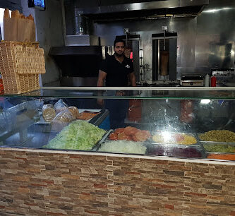 Lluna Kebab Pizzeria